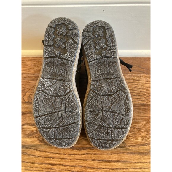 Born Wynter Ankle Boots Black Distressed Leather Tassel Women's Size 6 NWOB - Picture 11 of 11